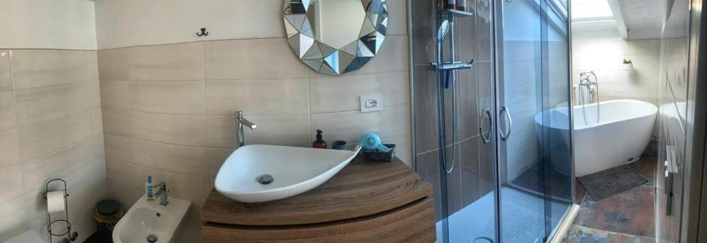 רג'ו אמיליה Gattaglio 22 Guest House מראה חיצוני תמונה